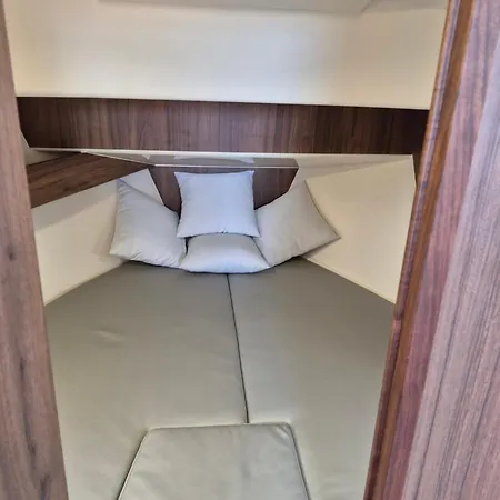 Botel łódź Motorowa Balt 818 Tytan Lucky Star Star Estetino