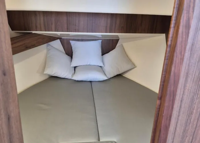 Hotel en barco łódź Motorowa Balt 818 Tytan Lucky Star Star Szczecin